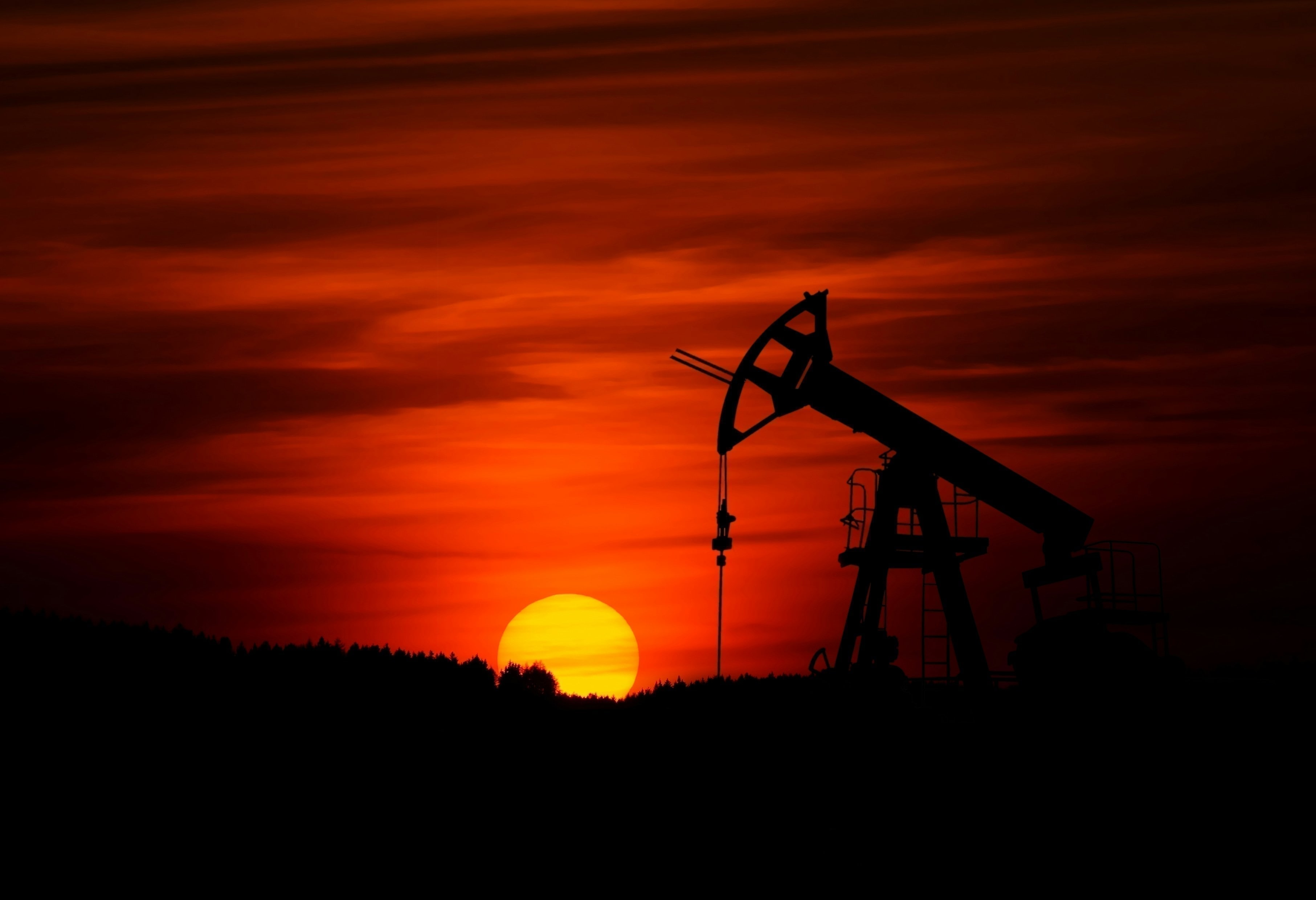Large-scale industrial energy facility — oil, gas and petrochemical complex